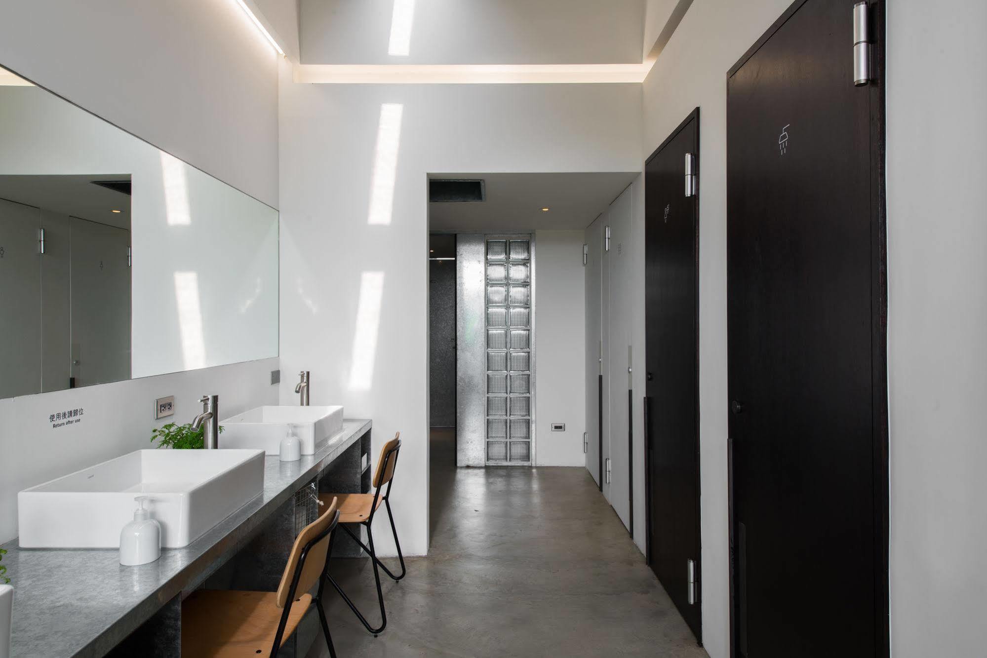 Hii-Hubs B&B Tainan Exterior foto